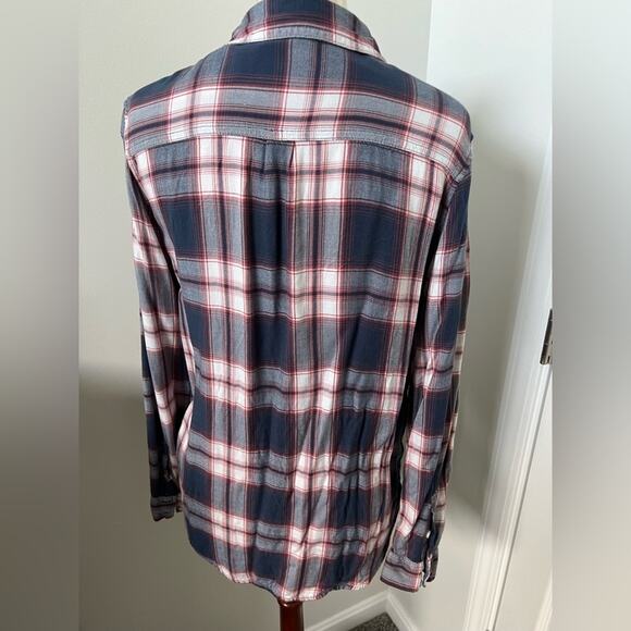 Mossimo Boyfriend Fit Long Sleeve Plaid Button Up Small - Picture 3 of 4